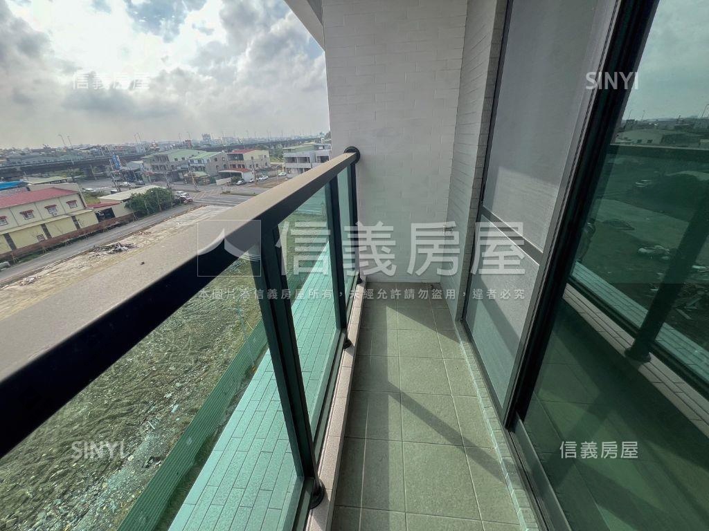 日初莊園近南科大三房平車房屋室內格局與周邊環境