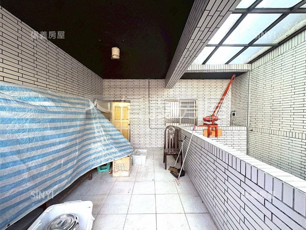 長壽西燙金透天店稀有釋出房屋室內格局與周邊環境