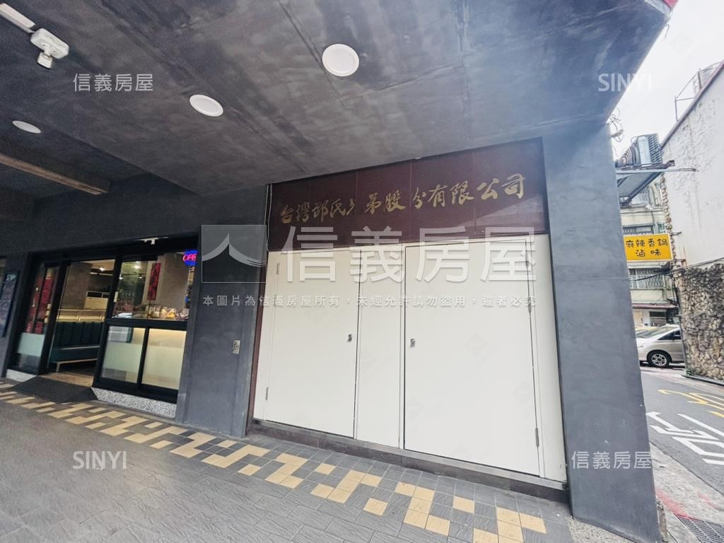 西門二樓百坪大辦公房屋室內格局與周邊環境