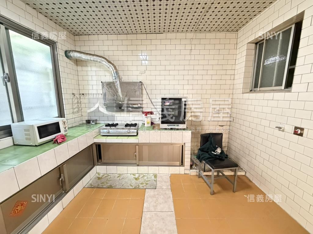 三面採光邊間美寓房屋室內格局與周邊環境