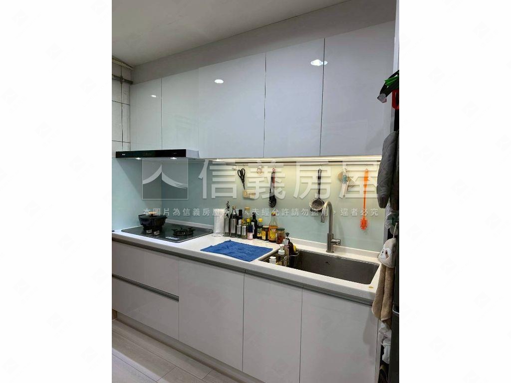 美麗校園旁２房房屋室內格局與周邊環境