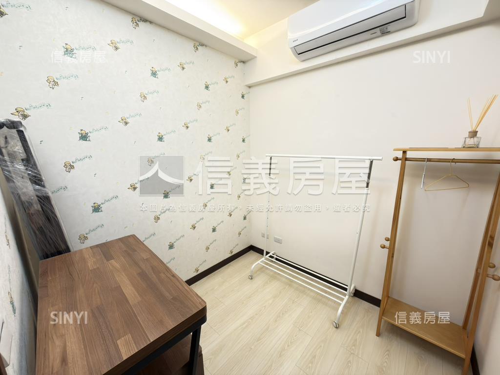 藝文鴻灃ＡＲＴ兩房車位房屋室內格局與周邊環境