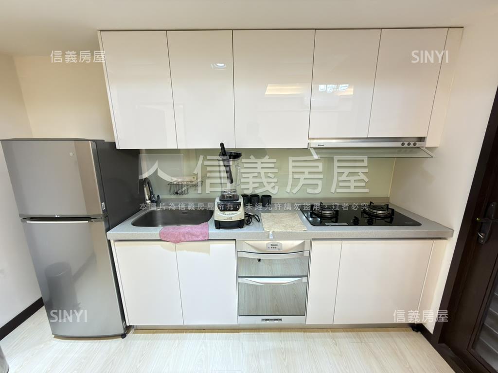 藝文鴻灃ＡＲＴ兩房車位房屋室內格局與周邊環境