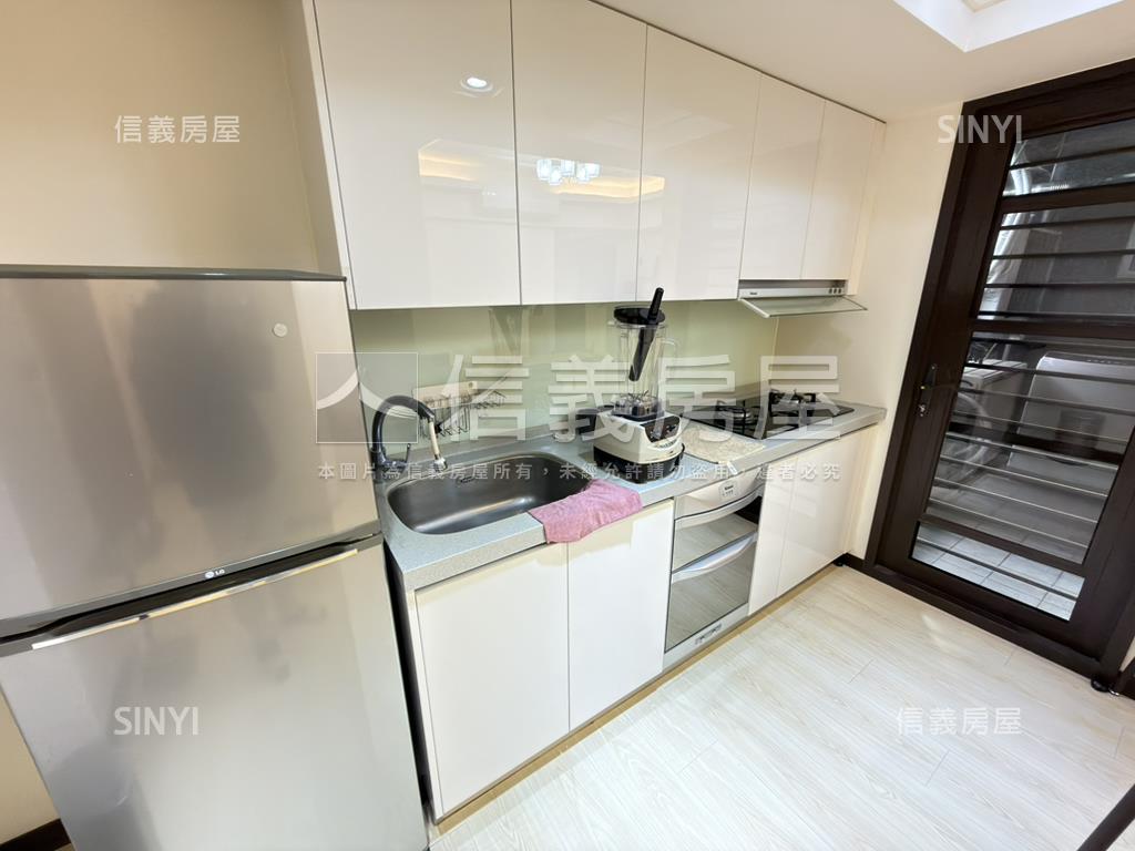 藝文鴻灃ＡＲＴ兩房車位房屋室內格局與周邊環境