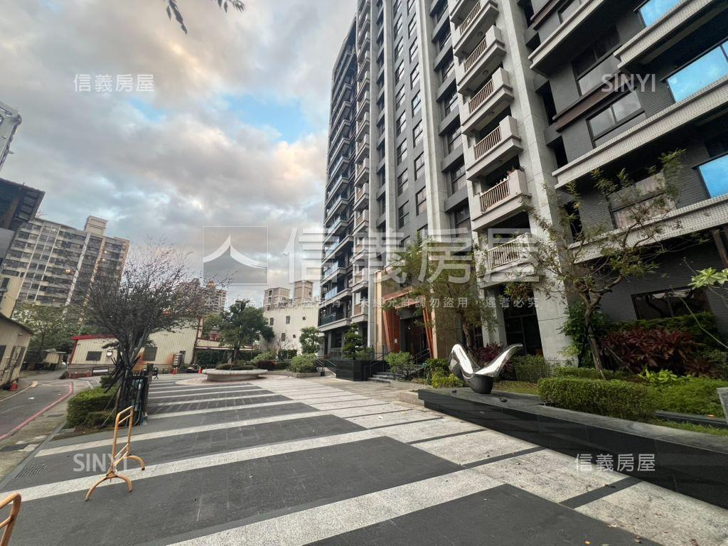 藝文鴻灃ＡＲＴ兩房車位房屋室內格局與周邊環境