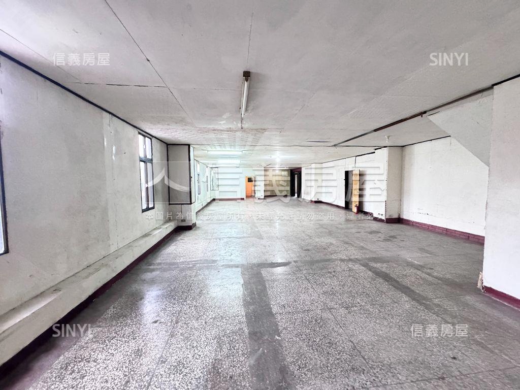 竹北第一㊝商業大樓房屋室內格局與周邊環境