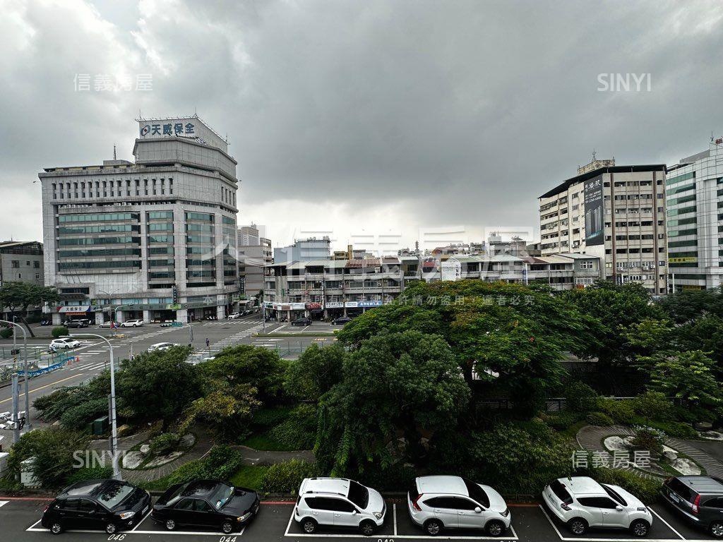 稀有！美術館梅川西路透店房屋室內格局與周邊環境