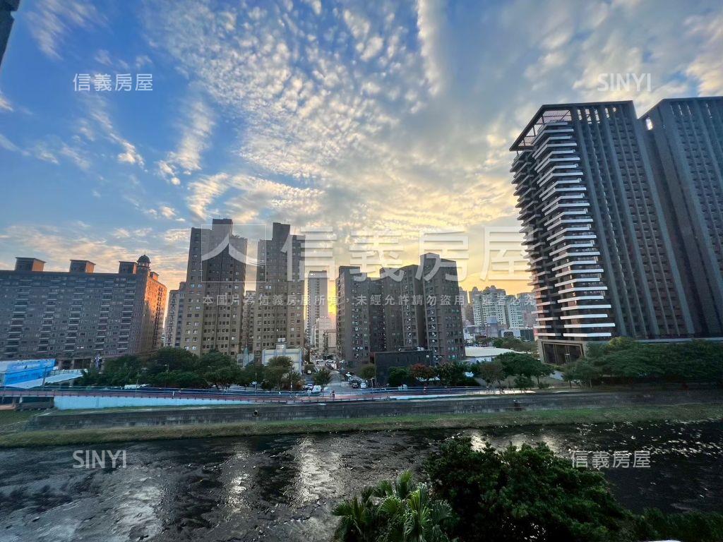 航空ＶＩＳＡ河岸兩房車位房屋室內格局與周邊環境