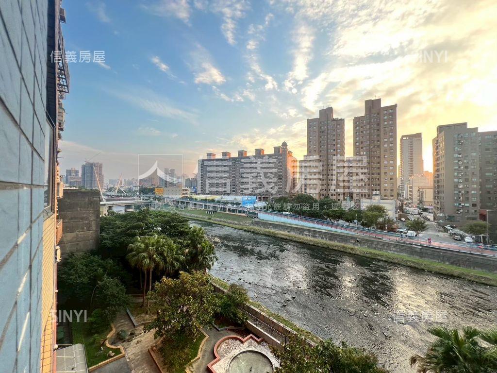 航空ＶＩＳＡ河岸兩房車位房屋室內格局與周邊環境