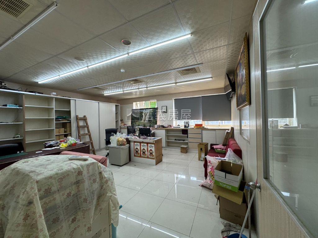 專任☆普忠路近中原廠辦房屋室內格局與周邊環境