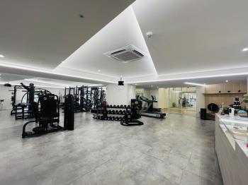 白朗峰百坪店面稀有釋出