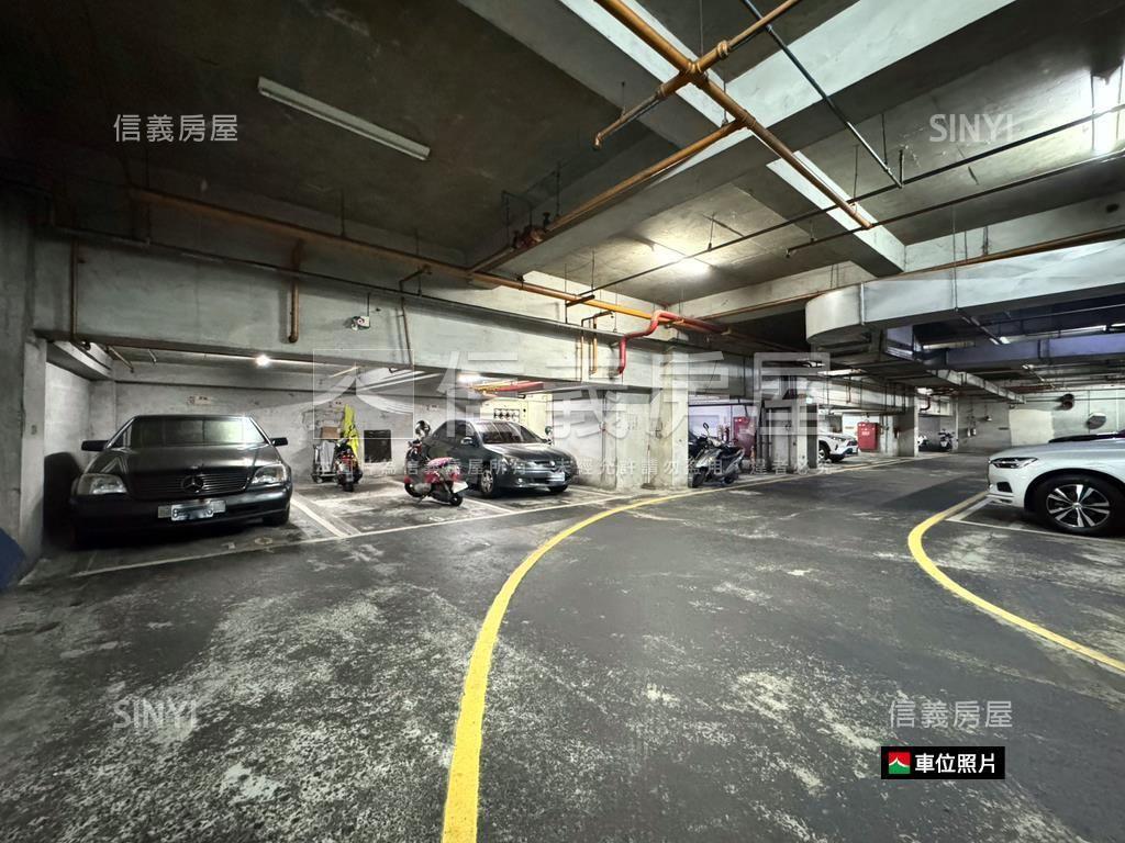 免千萬校園景觀四房平車房屋室內格局與周邊環境