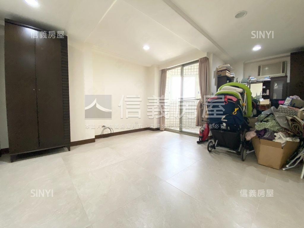 柳楊河畔美三房房屋室內格局與周邊環境