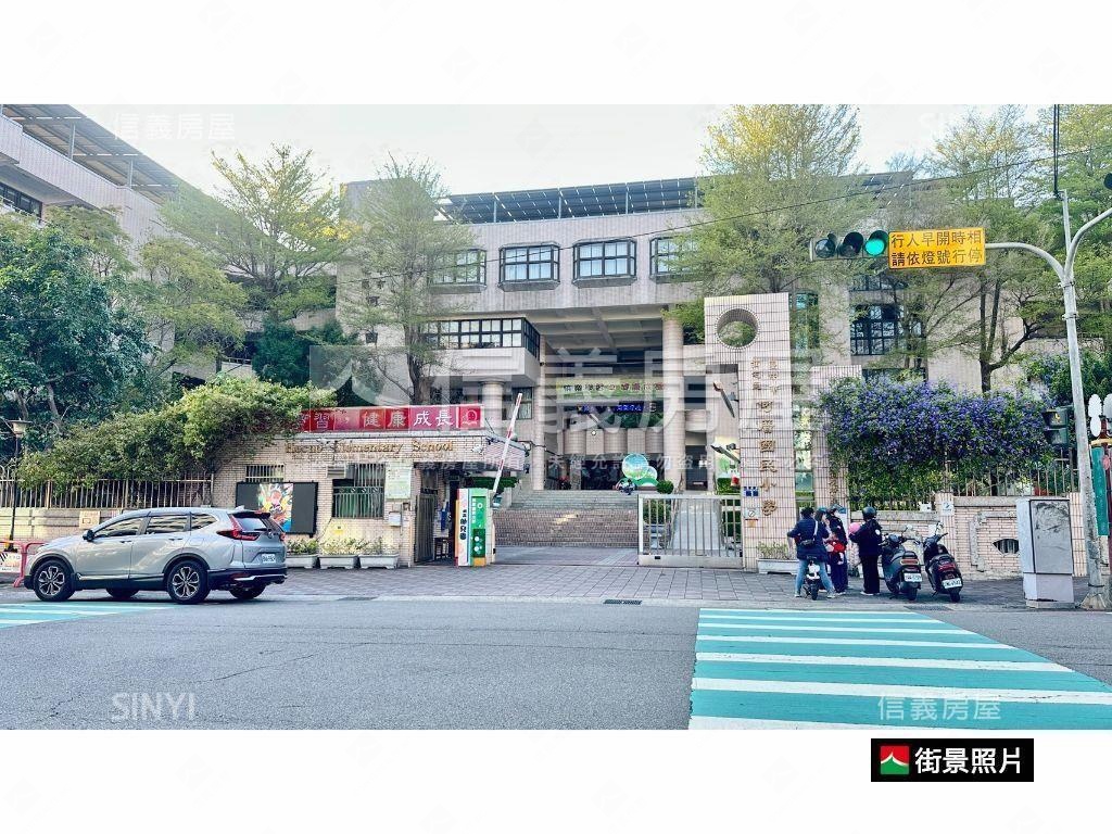 西屯高樓正一房附車位房屋室內格局與周邊環境