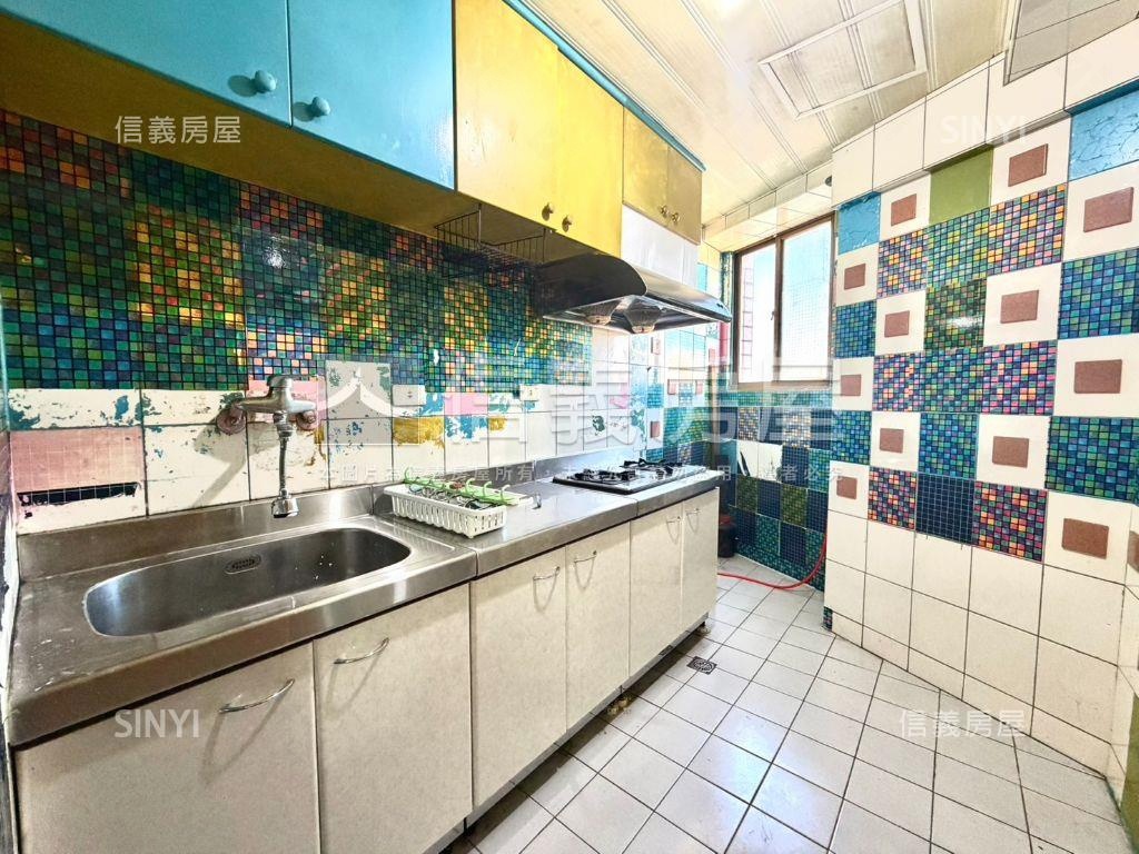 觀天下＿校園景觀三房房屋室內格局與周邊環境