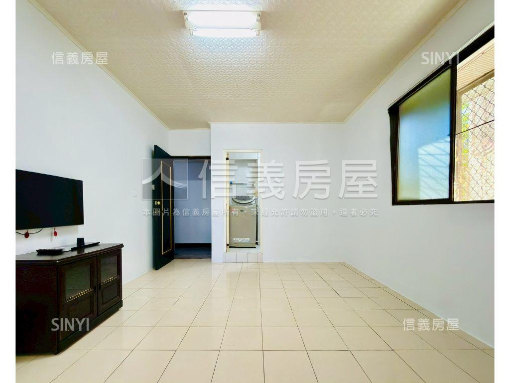 成大小築稀有邊間採光套房房屋室內格局與周邊環境