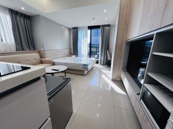 捷運採光邊間中山藝極