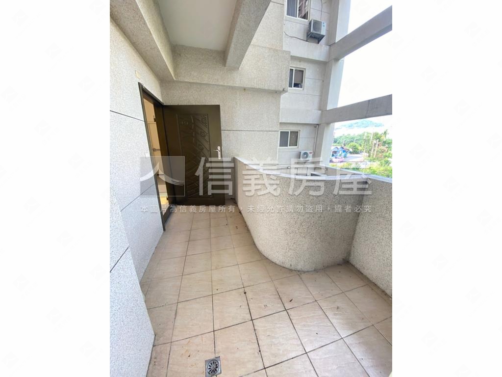 北屯裝潢三房平車房屋室內格局與周邊環境