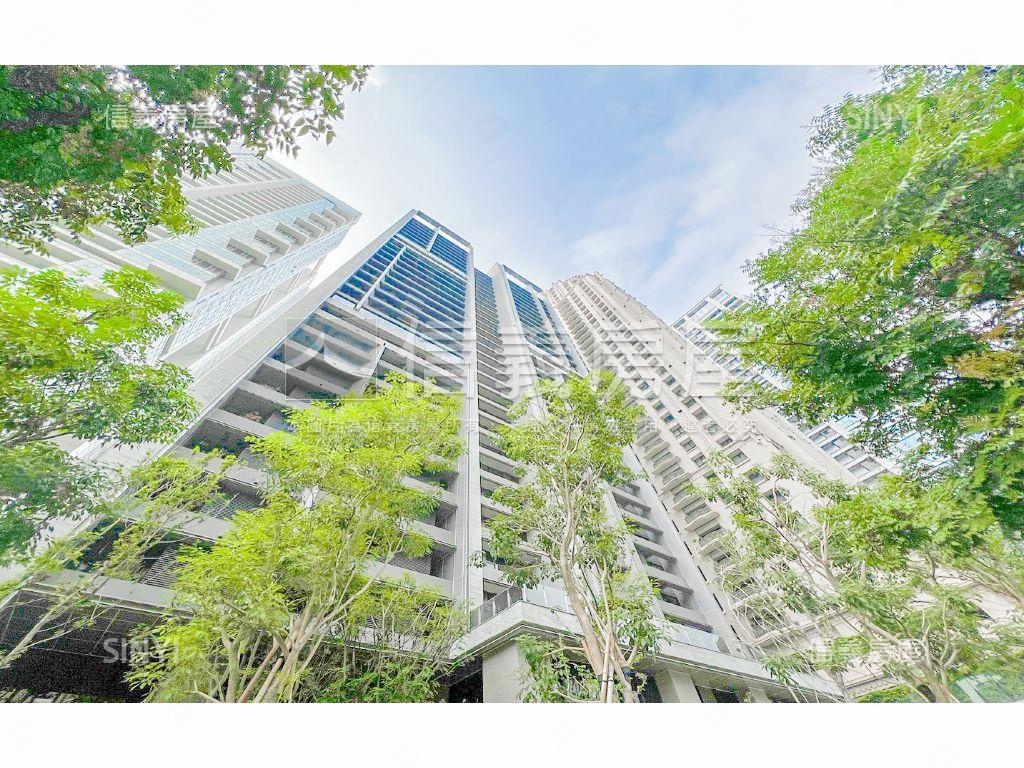 市政１號院★高樓兩房車位房屋室內格局與周邊環境