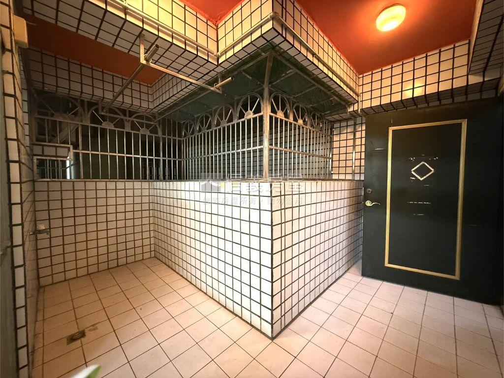 豐原屋況佳美三房房屋室內格局與周邊環境