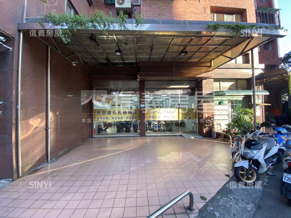 近未來捷運站金店面房屋室內格局與周邊環境