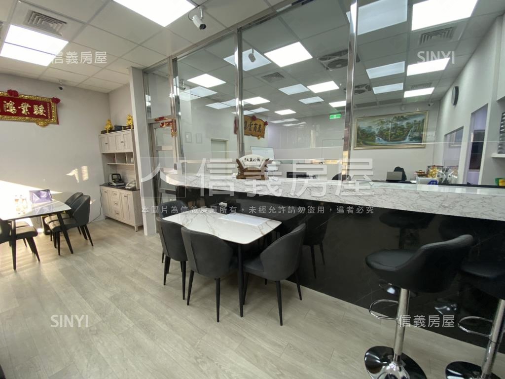 近未來捷運站金店面房屋室內格局與周邊環境