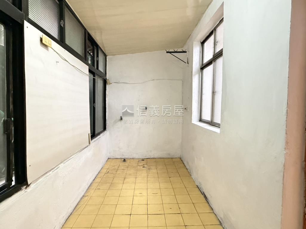 泰林低樓層美公寓房屋室內格局與周邊環境