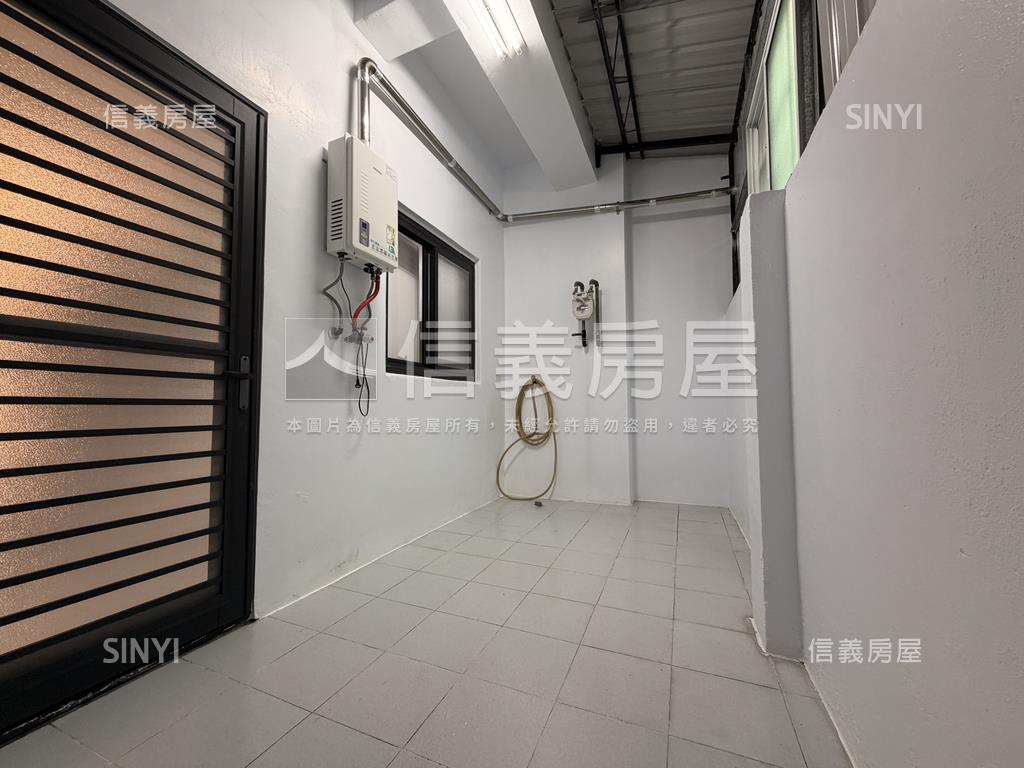 良美新象明亮三房平車房屋室內格局與周邊環境