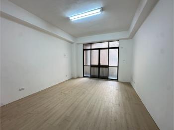 良美新象明亮三房平車