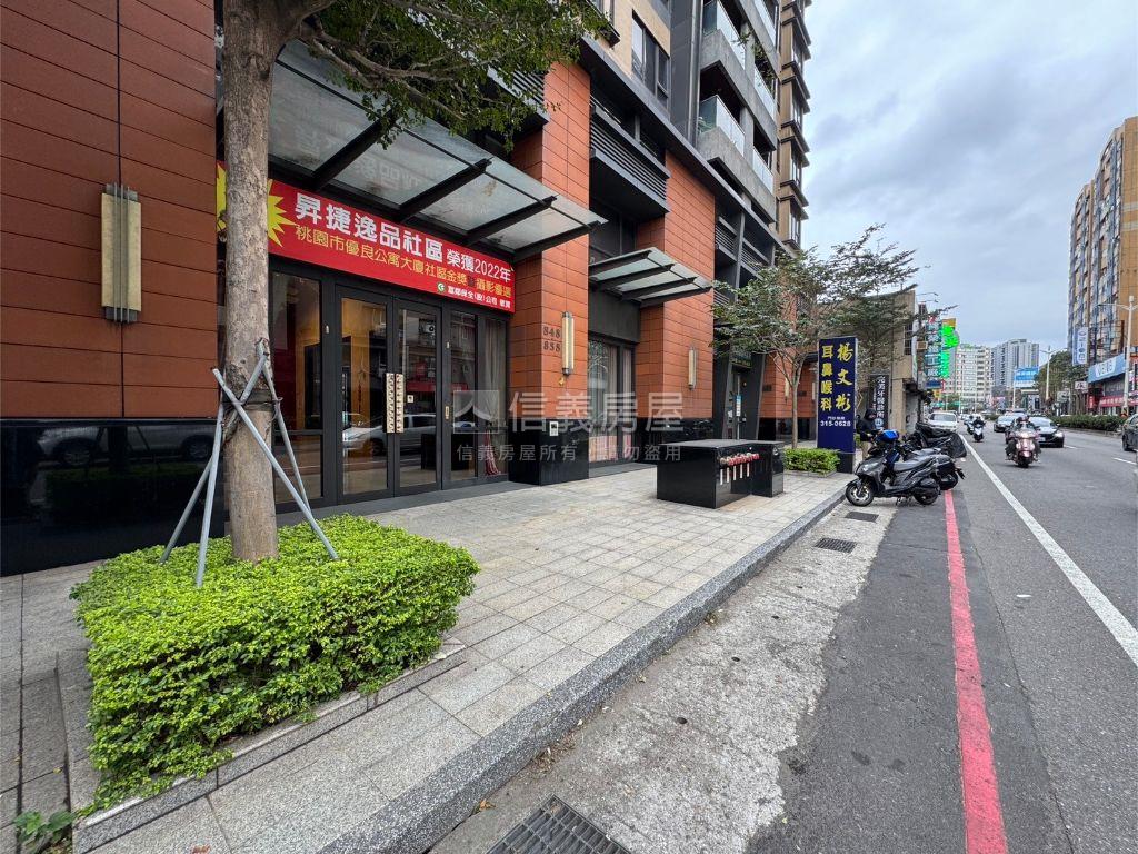 昇捷逸品發財庭院三房車位房屋室內格局與周邊環境