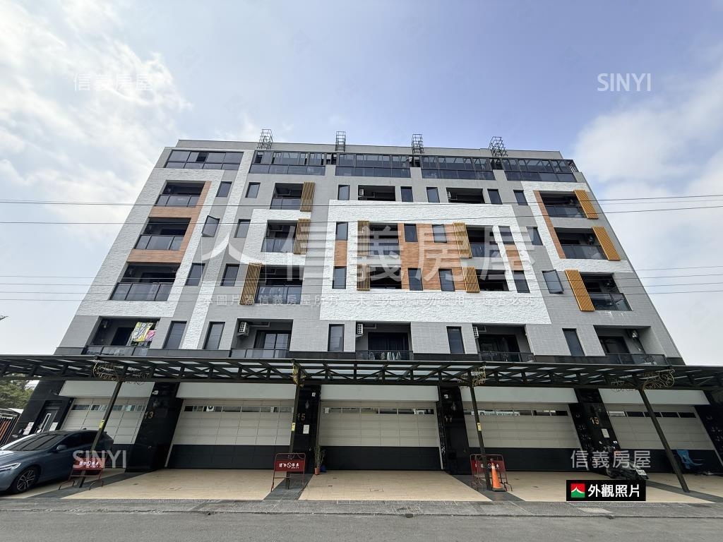 南科首選次頂樓兩房車位房屋室內格局與周邊環境