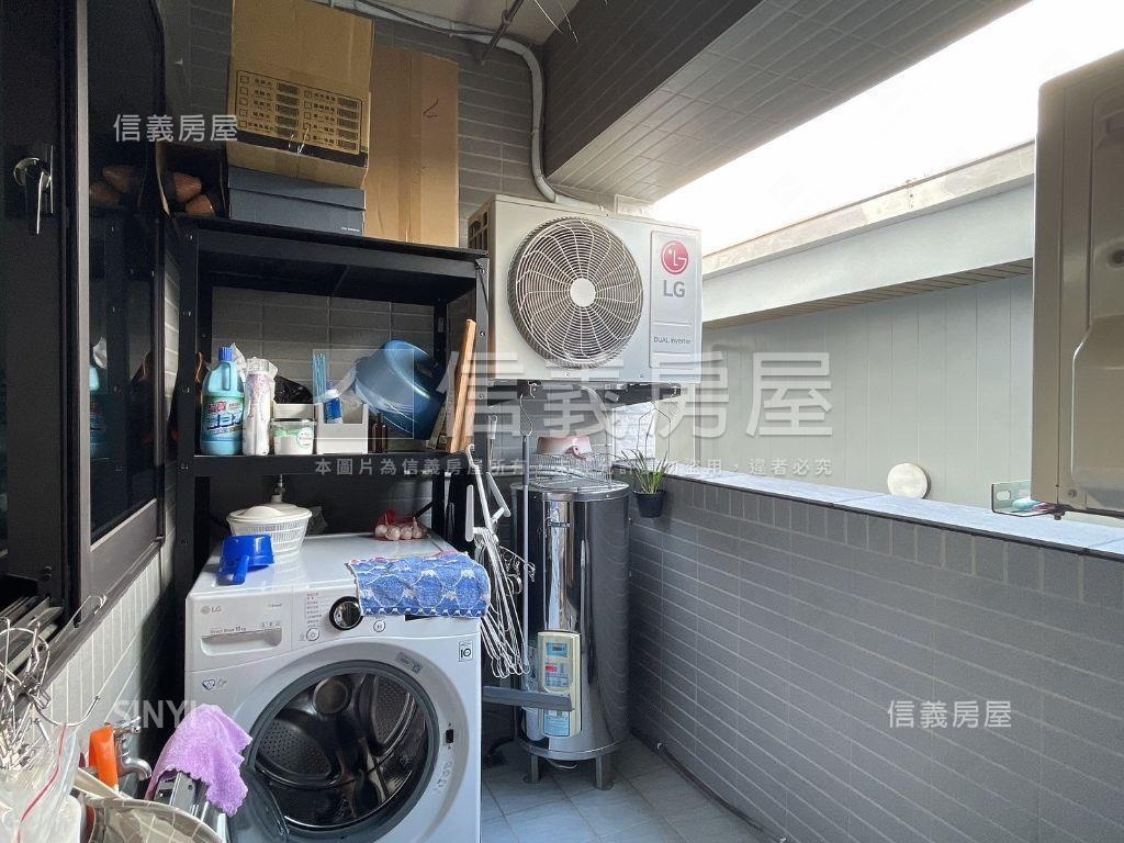 南科首選次頂樓兩房車位房屋室內格局與周邊環境