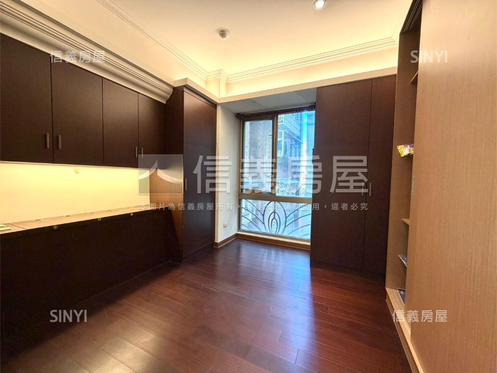 皇翔銘園電梯三房房屋室內格局與周邊環境