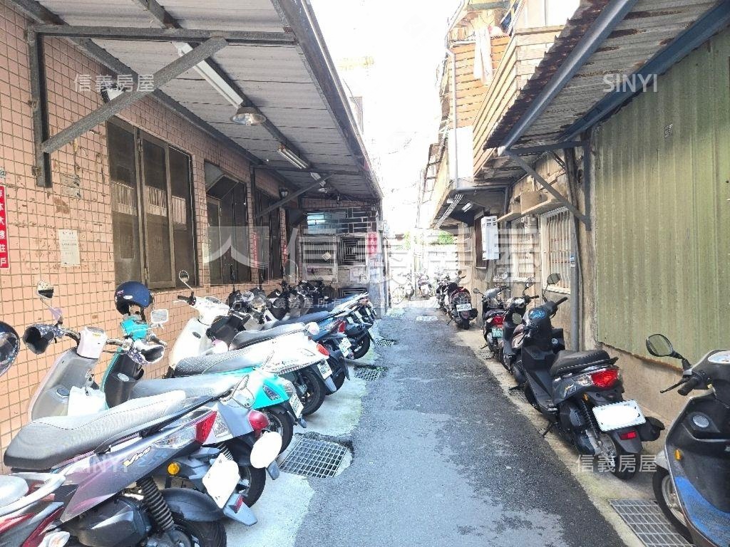 苗栗日新街１樓小單位店鋪房屋室內格局與周邊環境