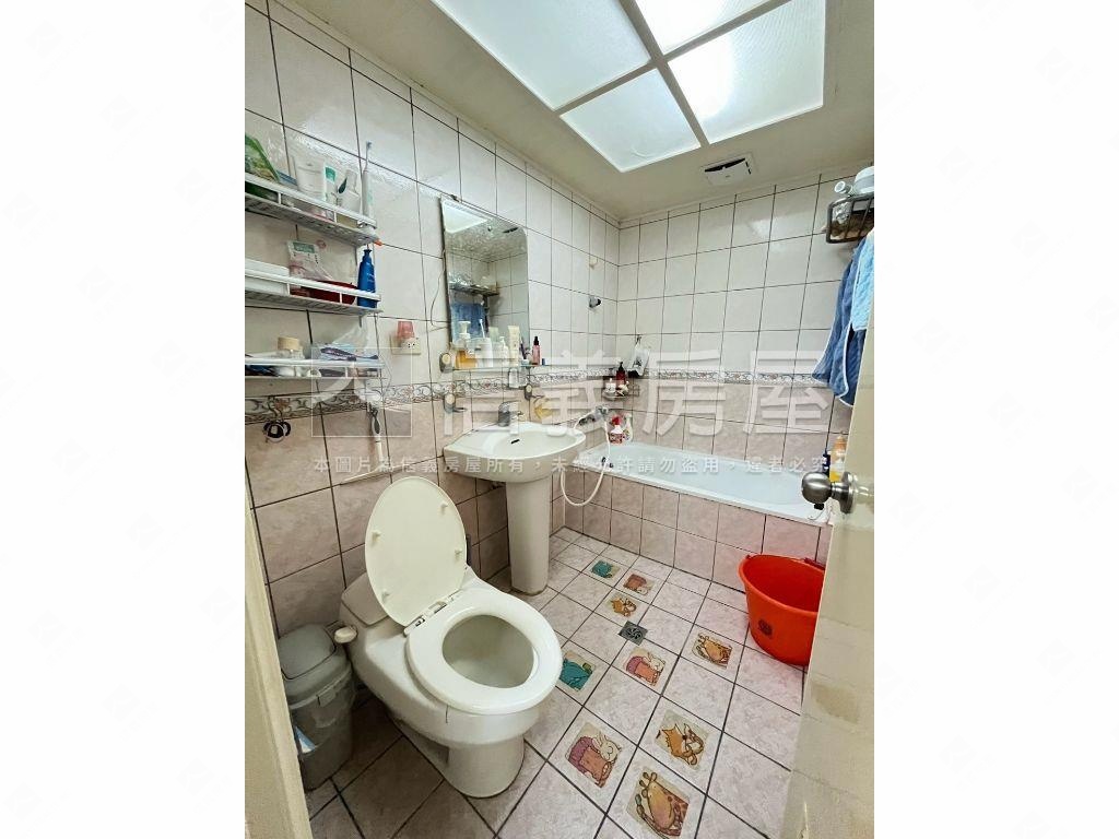 西區公益路！璀璨之旅三房房屋室內格局與周邊環境