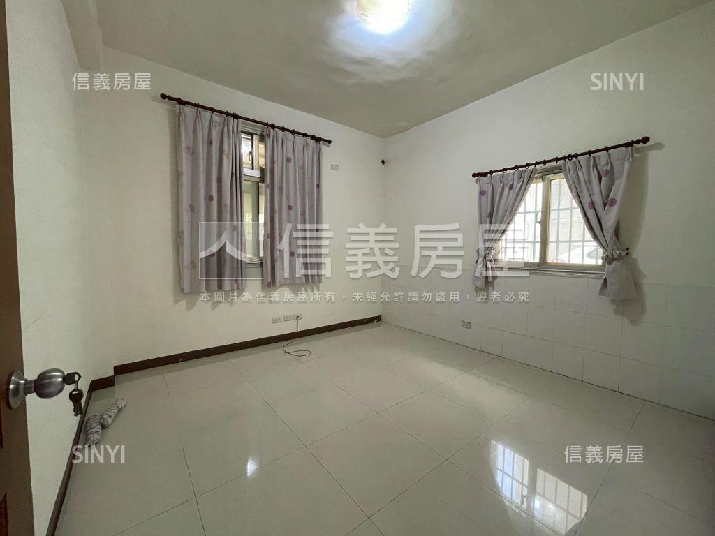 小港大坪鳥語花香公寓一樓房屋室內格局與周邊環境