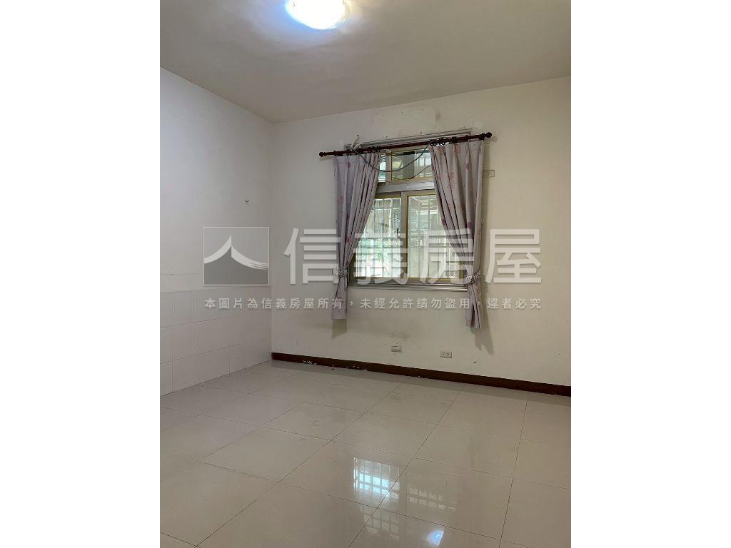 小港大坪鳥語花香公寓一樓房屋室內格局與周邊環境