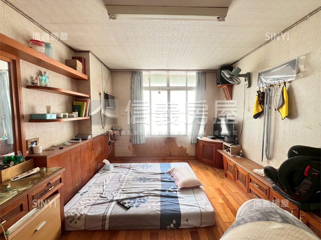 大竹商圈大面寬孝親房透天房屋室內格局與周邊環境