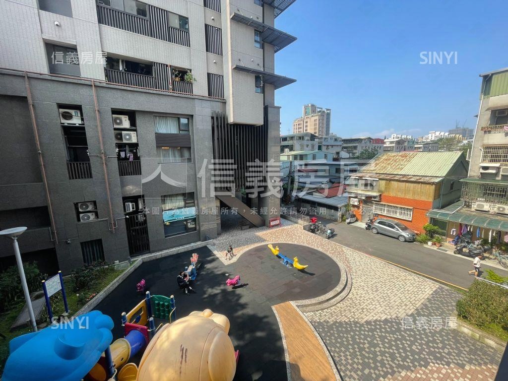 美河市挑高美吉品房屋室內格局與周邊環境