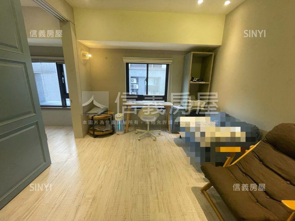 美河市挑高美吉品房屋室內格局與周邊環境