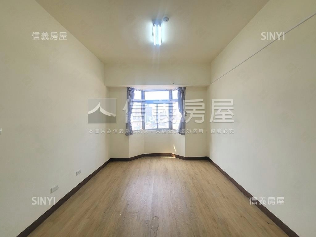 明華採光四房平車房屋室內格局與周邊環境