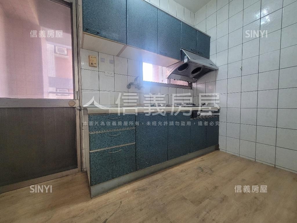 明華採光四房平車房屋室內格局與周邊環境