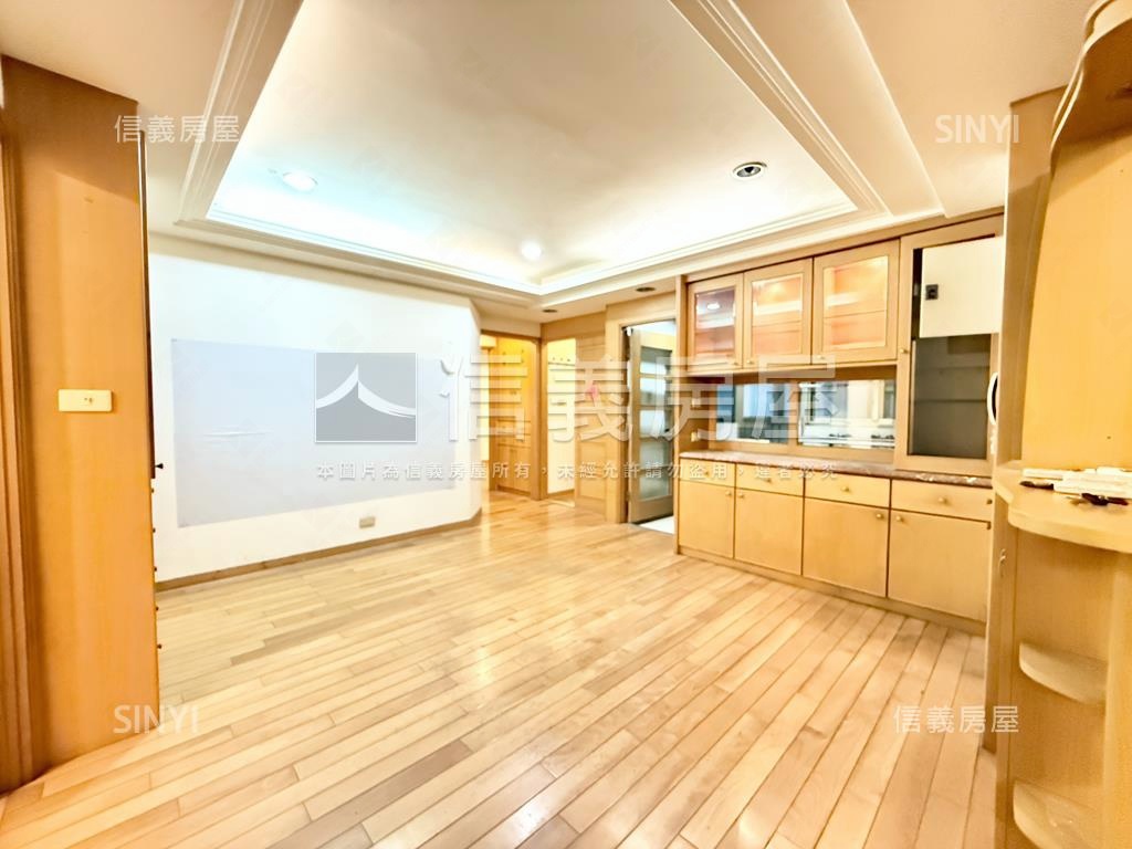 大安捷運邊間優質大樓房屋室內格局與周邊環境