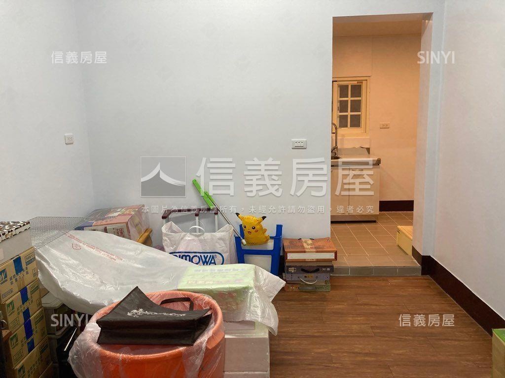 北屯捷運整棟透天屋況佳房屋室內格局與周邊環境