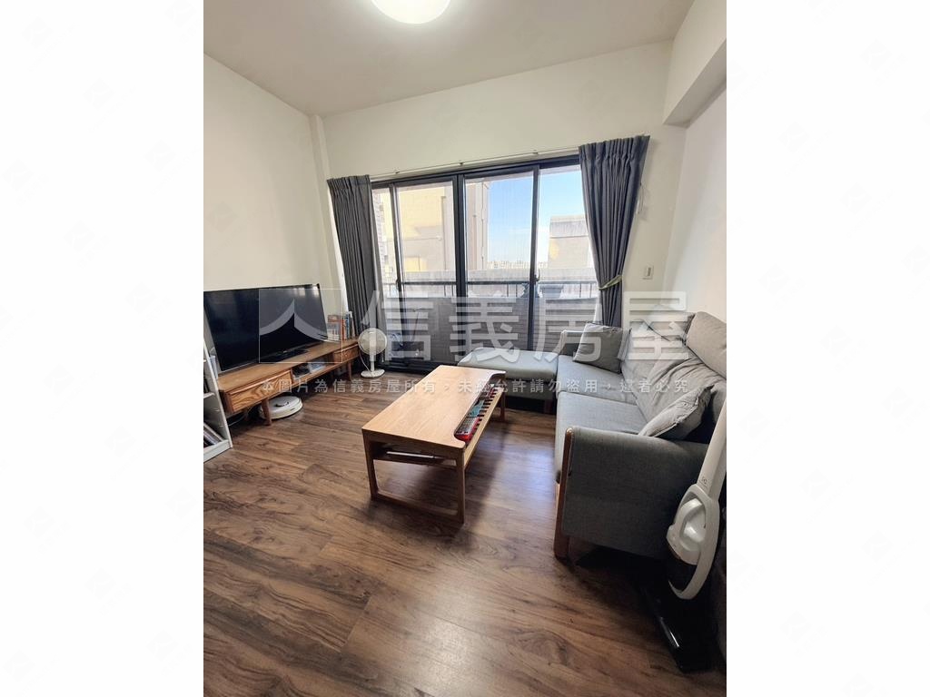 大城比佛利三房休旅次頂樓房屋室內格局與周邊環境