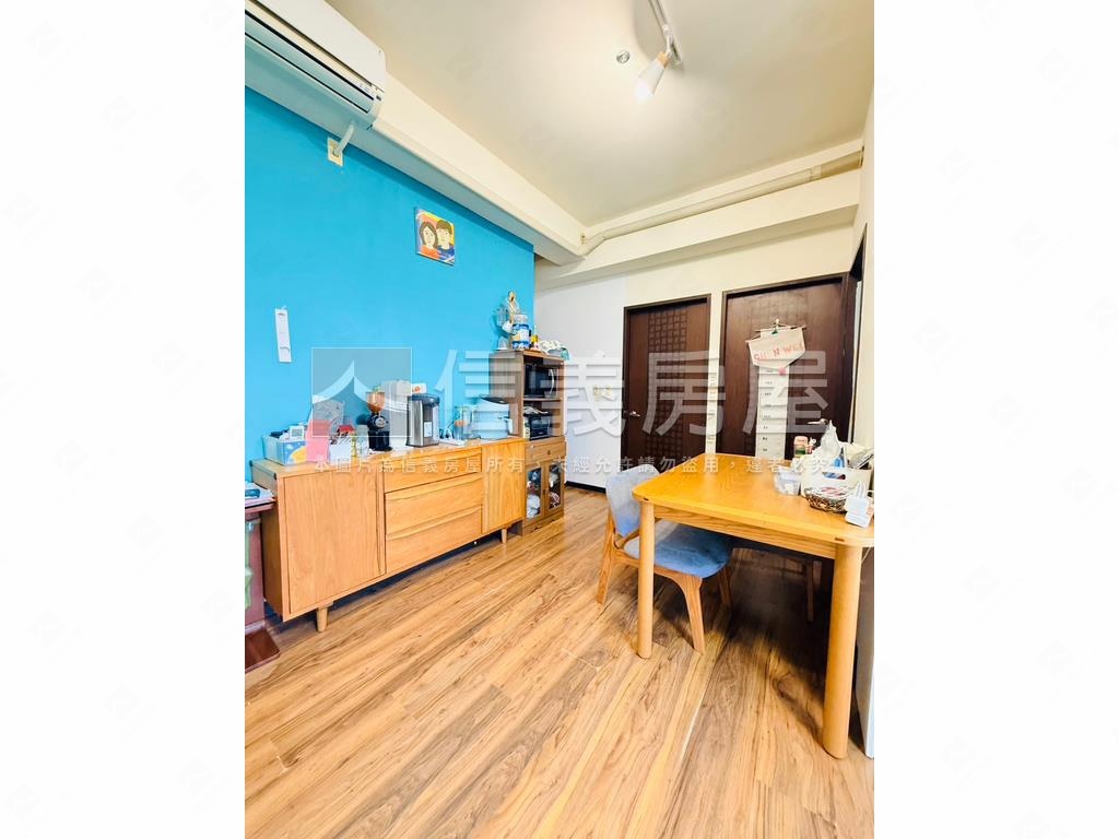 大城比佛利三房休旅次頂樓房屋室內格局與周邊環境