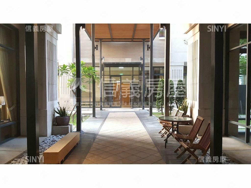 大城比佛利三房休旅次頂樓房屋室內格局與周邊環境