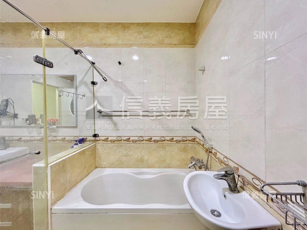 竹北質感採光美透天房屋室內格局與周邊環境