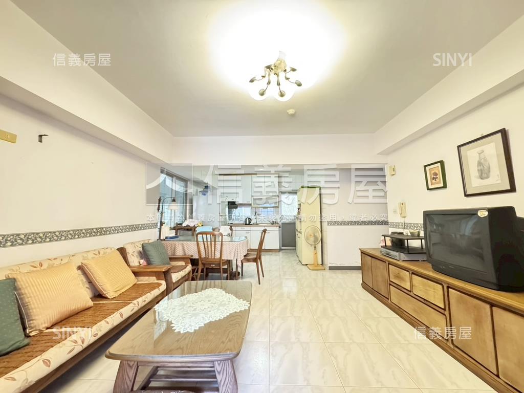 ⭐巨蛋明亮３房平面車位房屋室內格局與周邊環境