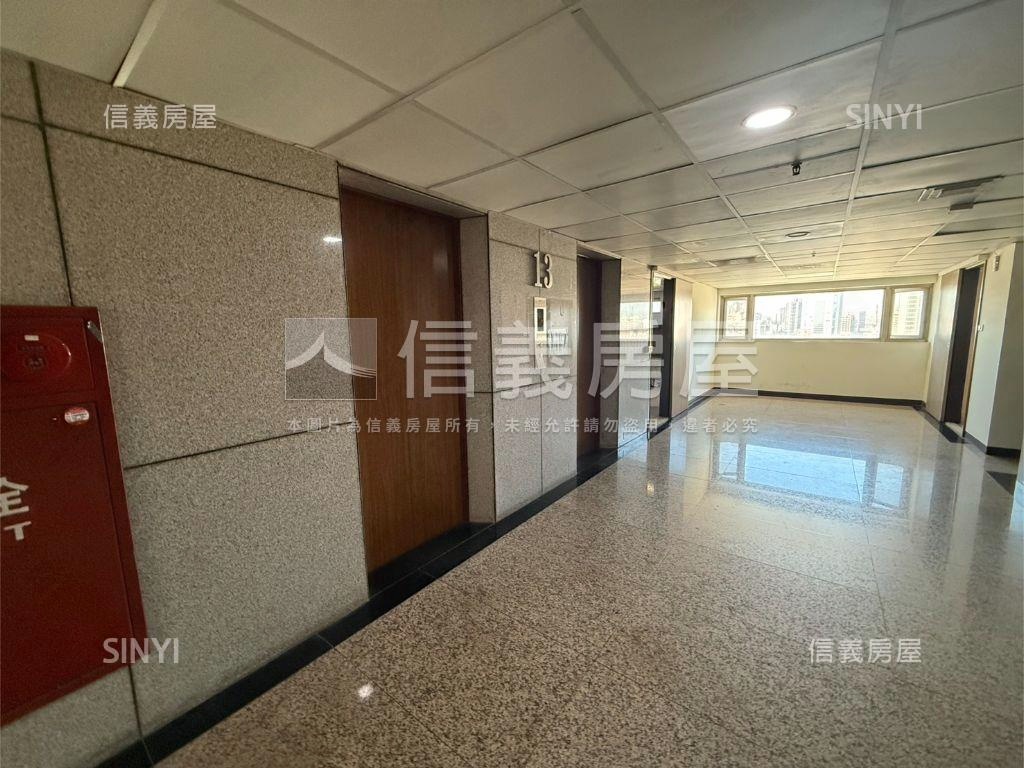 世基金融視野佳商辦！！房屋室內格局與周邊環境